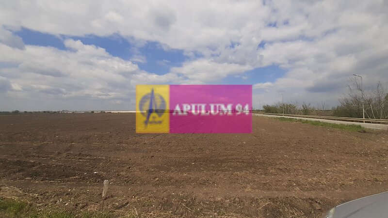 Teren 4400 mp Otopeni