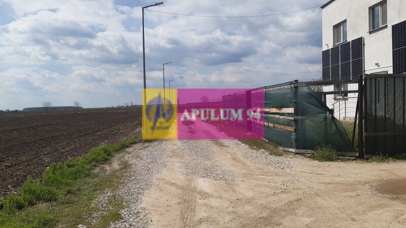 Teren 4400 mp Otopeni